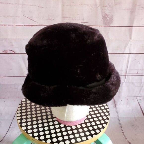 Baxter Wells Faux Fur Super Soft Winter Hat Bucket Style - Picture 2 of 6